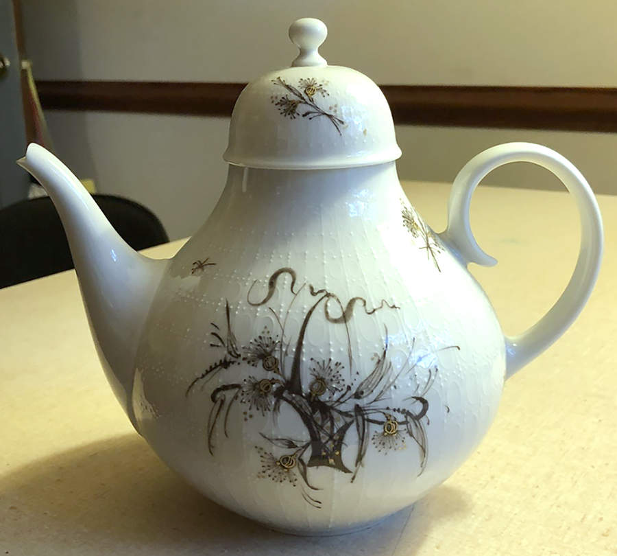 Basquette Teapot & Lid by Rosenthal - Continental-1