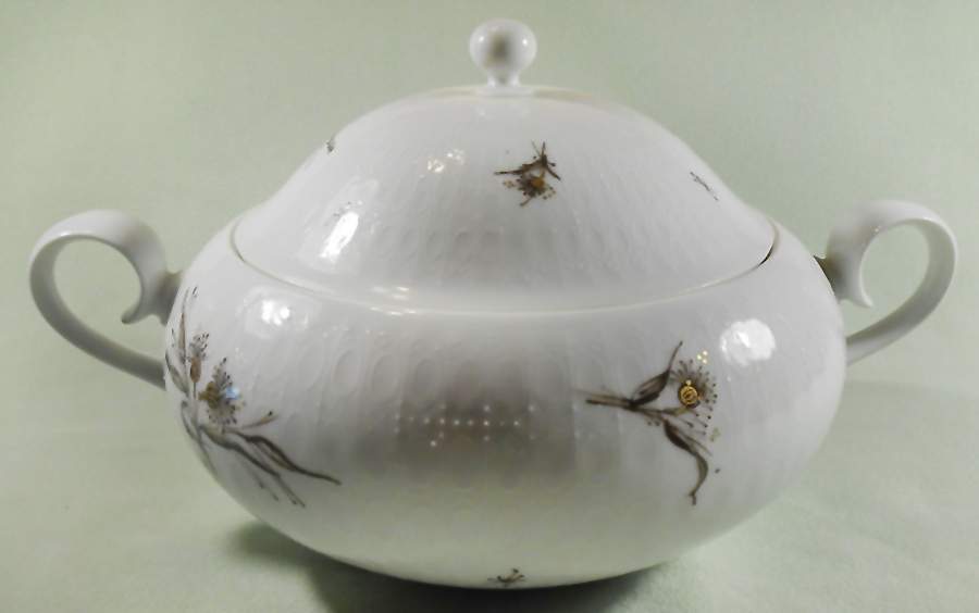 Basquette Round Covered Vegetable by Rosenthal - Continental-1
