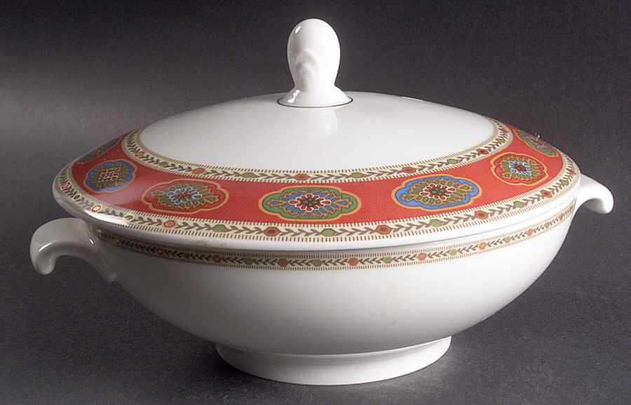 Belgravia Round Covered Vegetable by Rosenthal - Continental-1