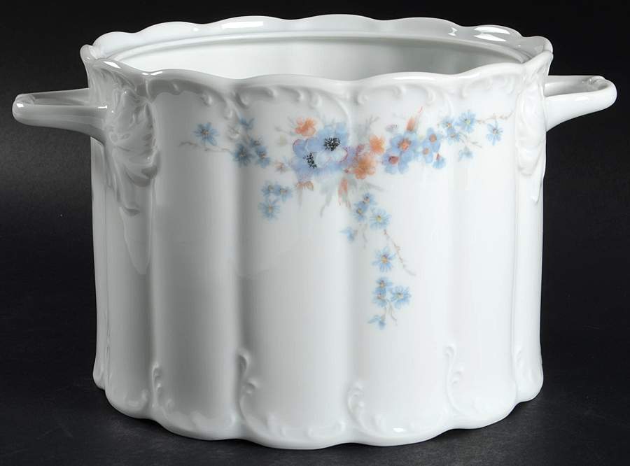 Belvedere (Monbijou Shape) Tureen No Lid by Rosenthal - Continental-1
