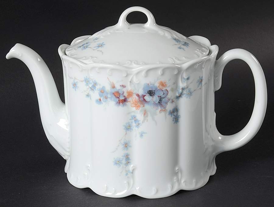 Belvedere (Monbijou Shape) Teapot & Lid by Rosenthal - Continental-1