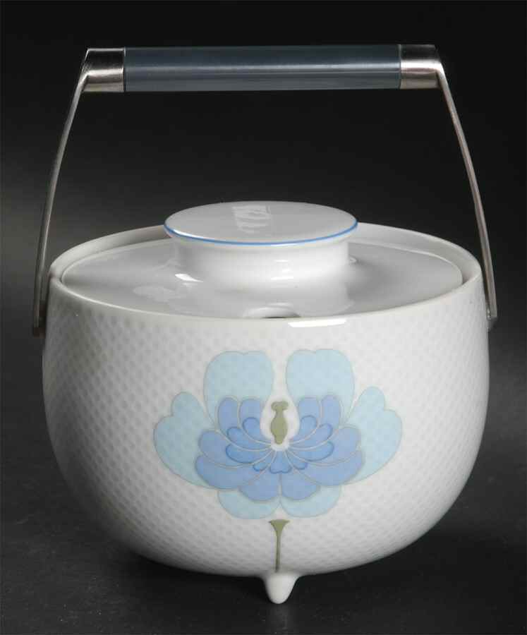 Blue Flower (Century Shape, Coupe) Sauce Boat & Lid by Rosenthal - Continental-1