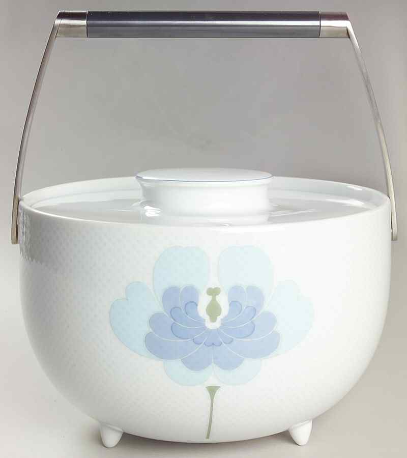 Blue Flower (Century Shape, Coupe) Round Covered Vegetable by Rosenthal - Continental-1