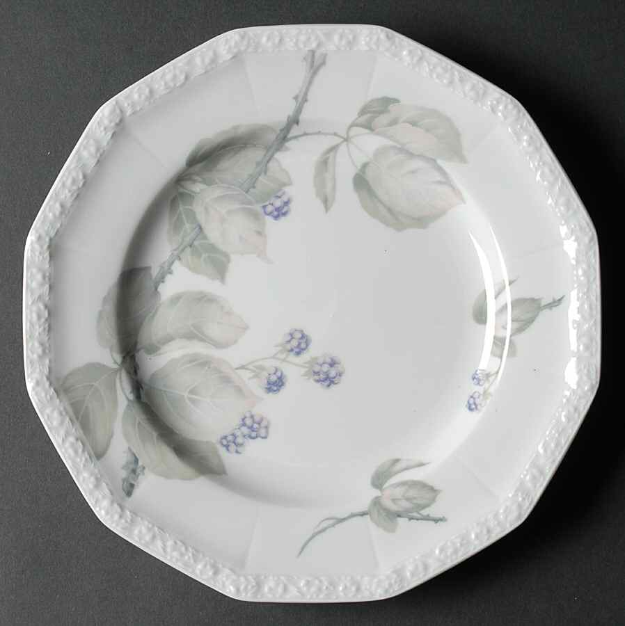 Brombeere Dinner Plate by Rosenthal - Continental-1