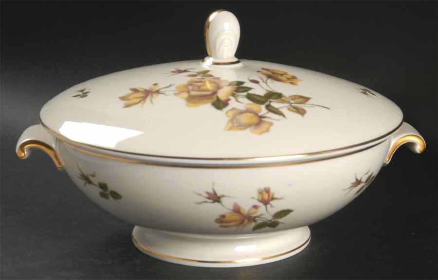 Charlene (Aida, Ivory) Round Covered Vegetable by Rosenthal - Continental-1
