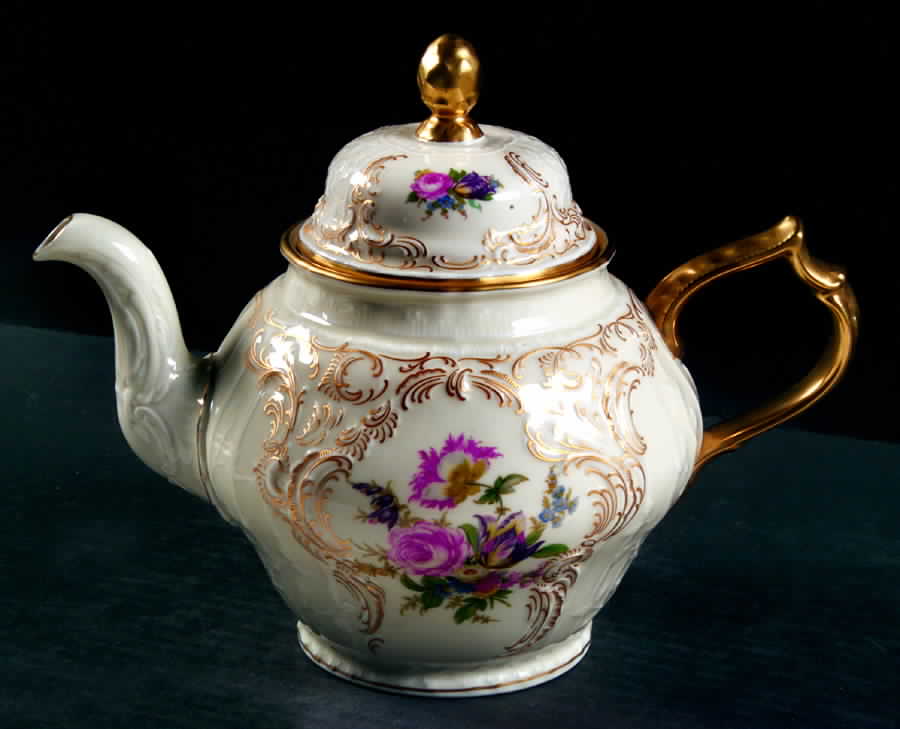 Diplomat (Center Gold) Teapot & Lid by Rosenthal - Continental-1