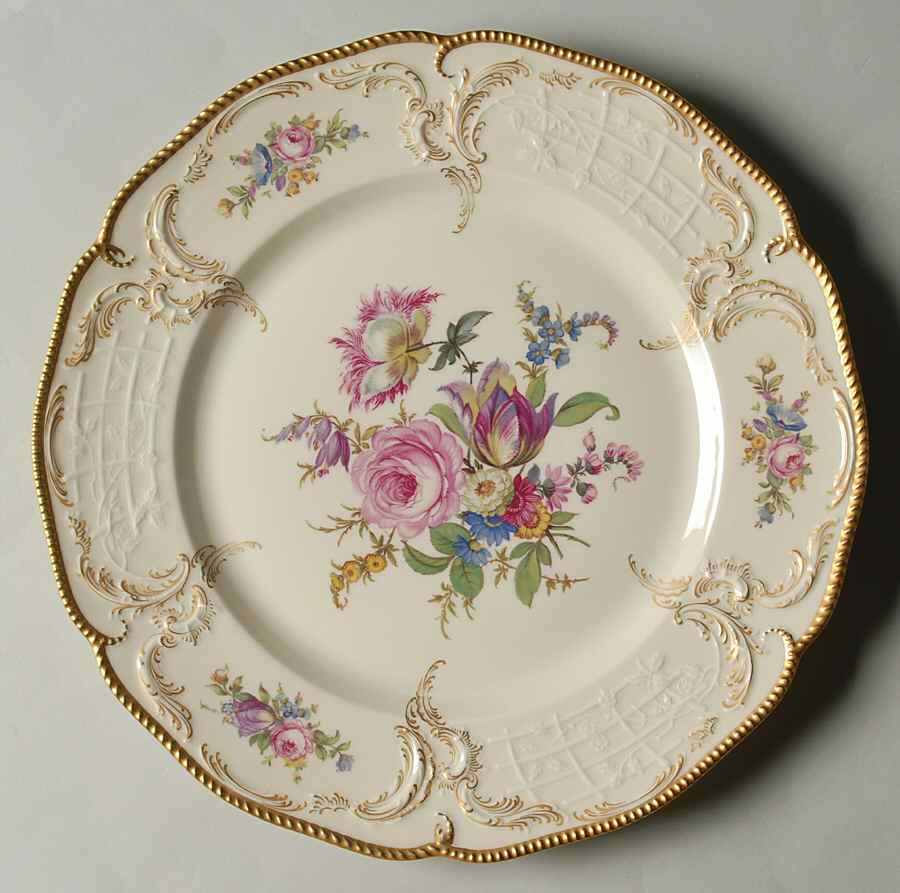 Diplomat (Center Gold) Large Dinner Plate by Rosenthal - Continental-1