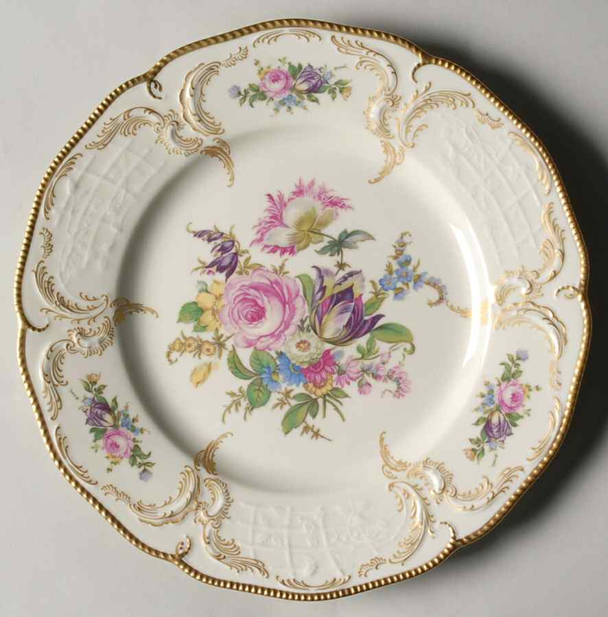 Diplomat (Center Gold) Dinner Plate by Rosenthal - Continental-1