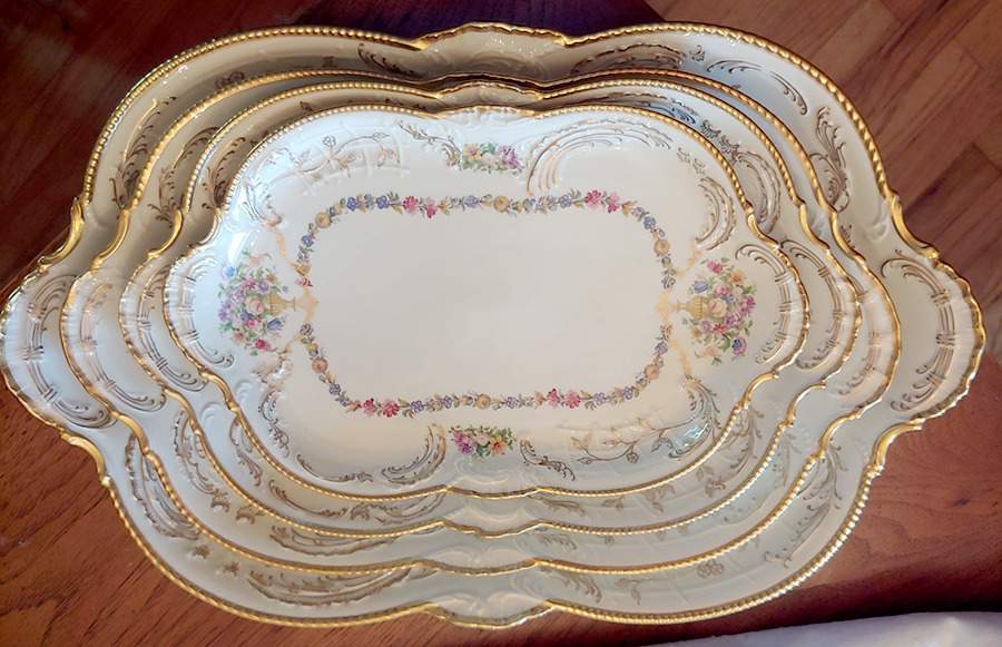 Du Barry 15" Oval Serving Platter by Rosenthal - Continental-1