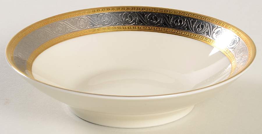 Duchess (Ivory Background) Fruit/Dessert (Sauce) Bowl by Rosenthal - Continental-1