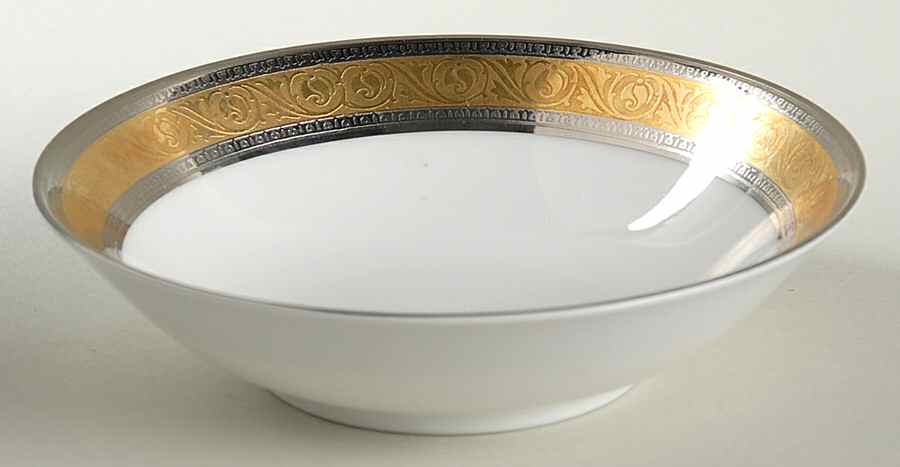 Duchess (White Backg) Fruit/Dessert (Sauce) Bowl by Rosenthal - Continental-1