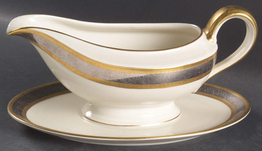 Duchess Gravy Boat with Attached Underplate by Rosenthal - Continental-1
