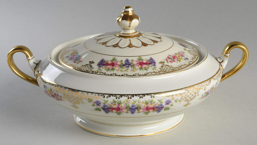 Floranada Round Covered Vegetable by Rosenthal - Continental-1