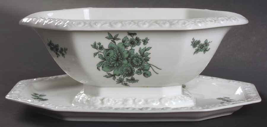Greenhaven Gravy Boat with Attached Underplate by Rosenthal - Continental-1