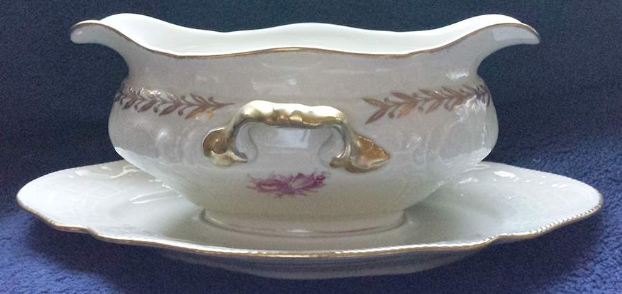 Heritage Gravy Boat with Attached Underplate by Rosenthal - Continental-1