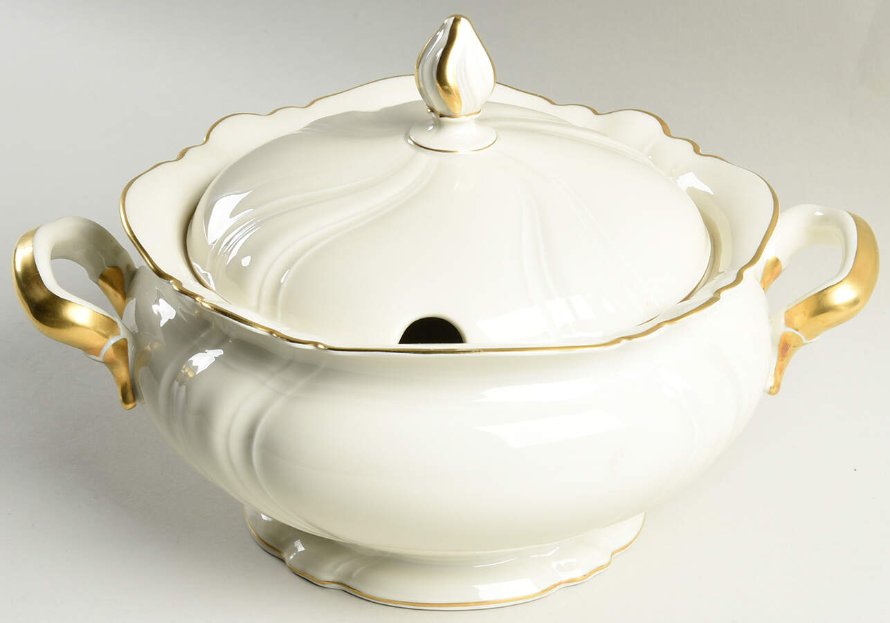 K2331-2331 (Viktoria Shape) Tureen &  Lid by Rosenthal - Continental-1