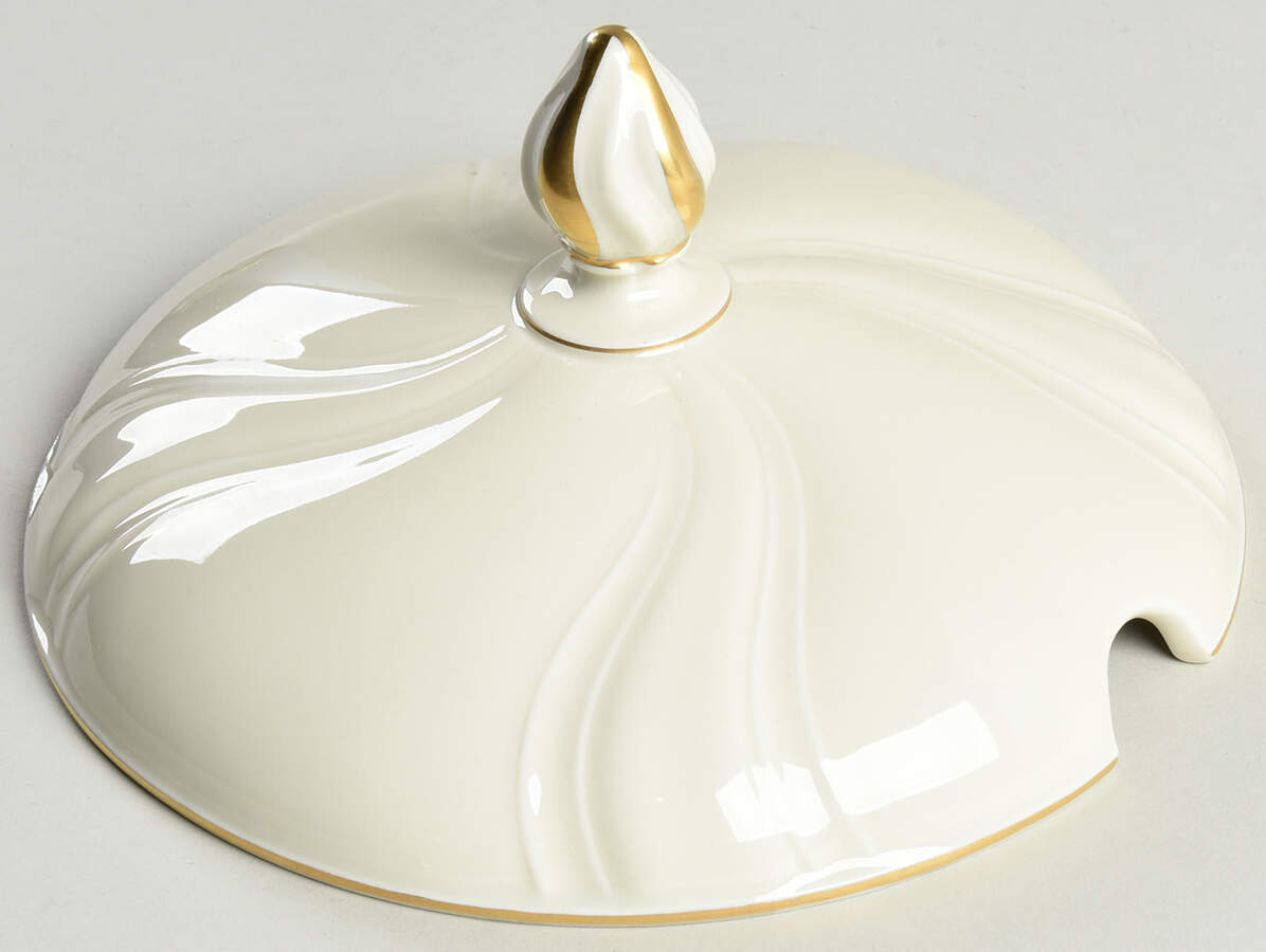 K2331-2331 (Viktoria Shape) Lid for Tureen by Rosenthal - Continental-1