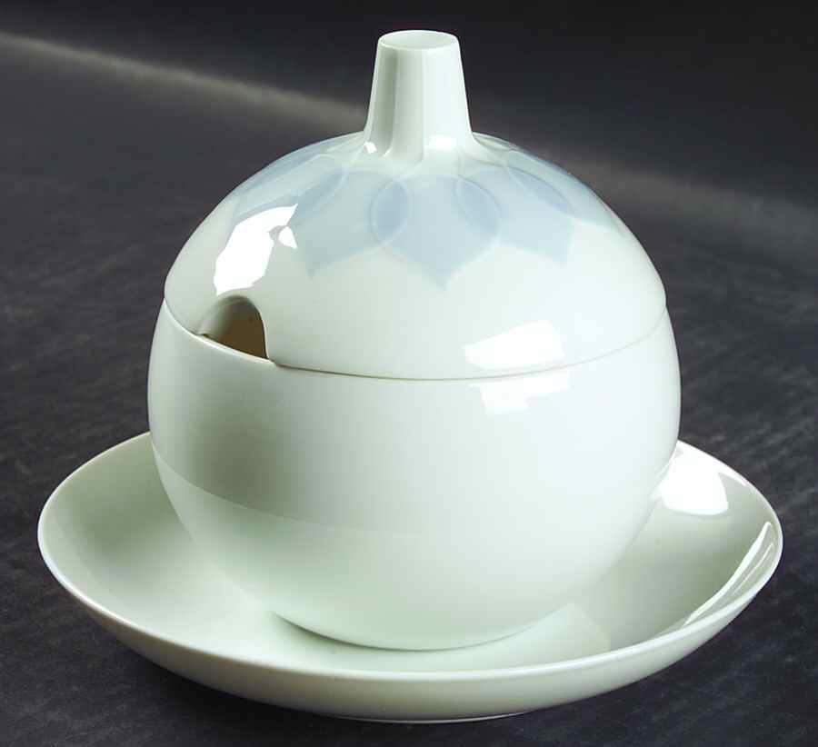 Lotus Azure Gravy Boat w/Attached Underplate & Lid by Rosenthal - Continental-1