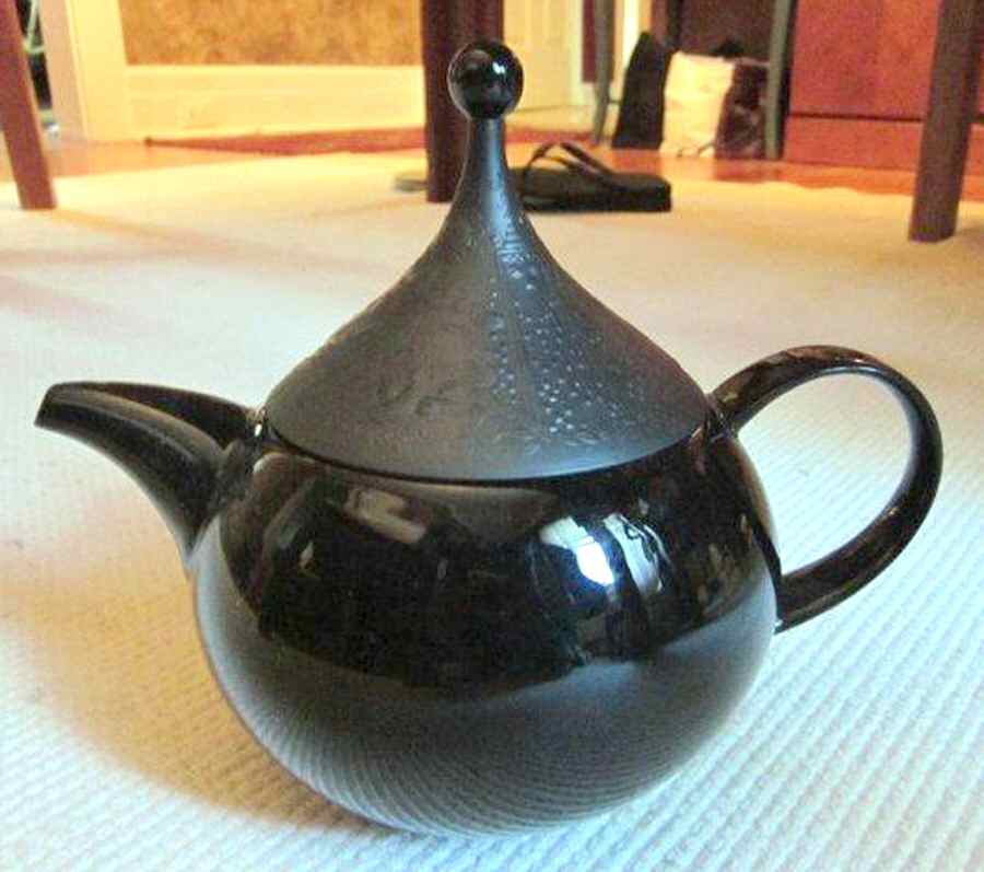 Magic Flute Black Teapot & Lid by Rosenthal - Continental-1