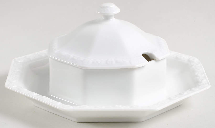 Maria White (12 Sided) Sauce Boat with Attached Underplate & Lid by Rosenthal - Continental-1