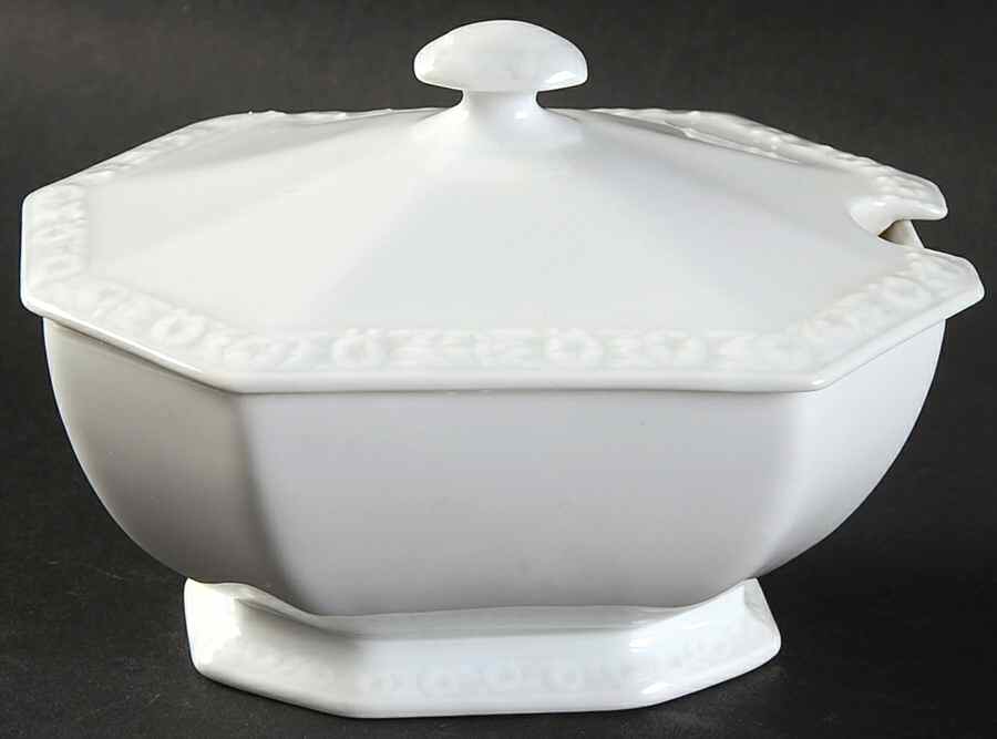 Maria White (12 Sided) Sauce Boat & Lid by Rosenthal - Continental-1