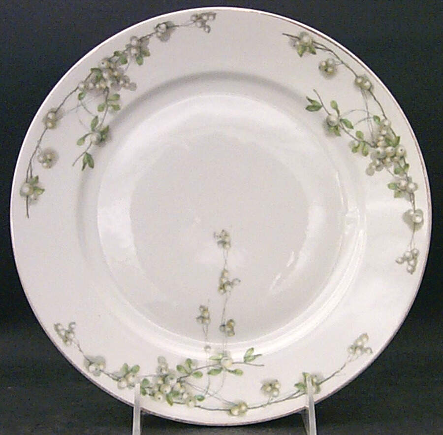 Mistletoe (Gold Trim) Luncheon Plate by Rosenthal - Continental-1