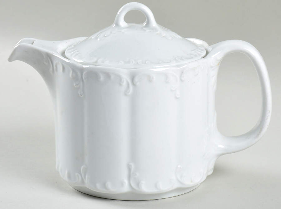 Monbijou (Restaurant) Teapot & Lid by Rosenthal - Continental-1