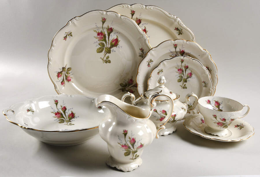 Moss Rose (Pompadour, Ivory Body, Off Center) 45 Piece Starter Set by Rosenthal - Continental-1