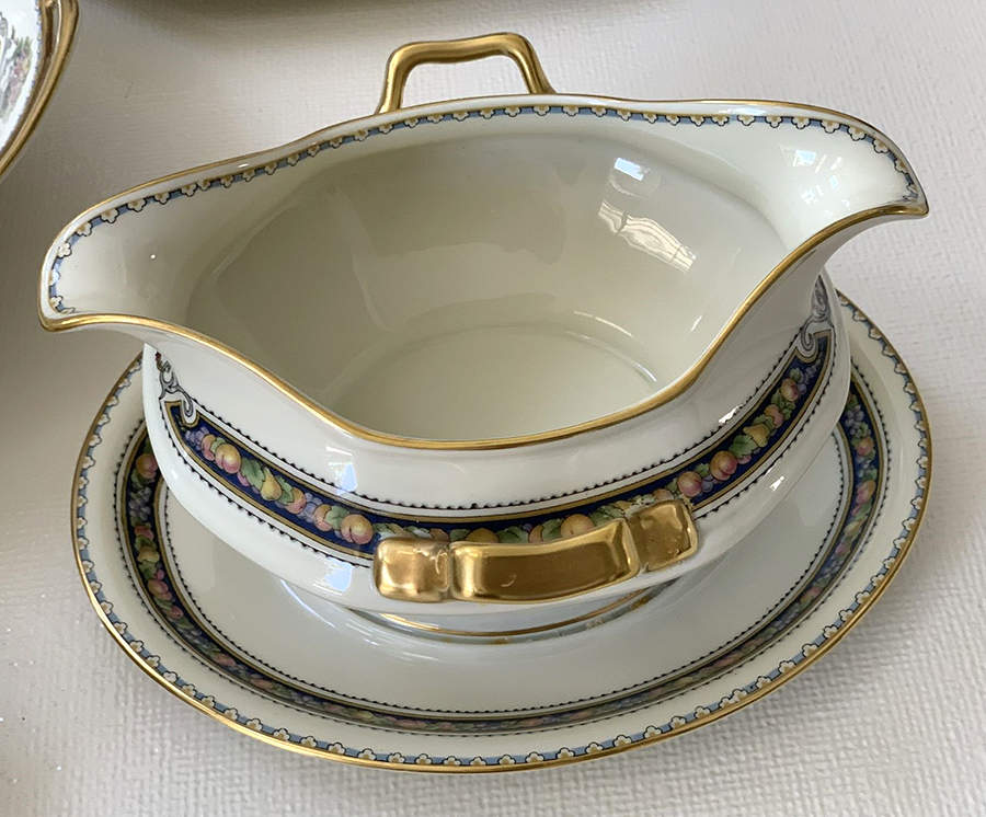 Orelay Gravy Boat with Attached Underplate by Rosenthal - Continental-1