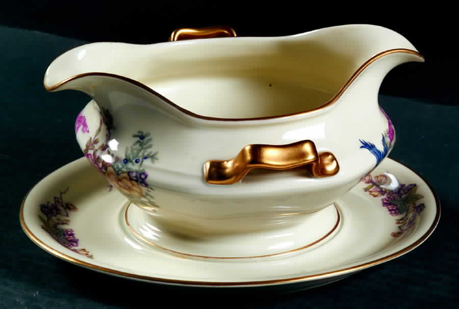 Phoenix (U.S. Zone, Gold Trim & Verge) Gravy Boat with Attached Underplate by Rosenthal - Continental-1