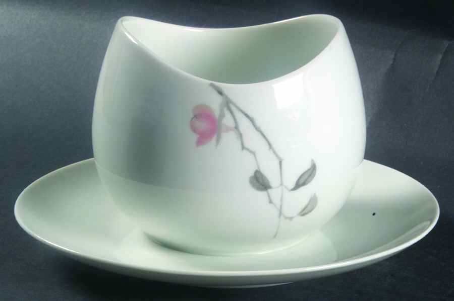 Quince (Rhythm Shape) Gravy Boat with Attached Underplate by Rosenthal - Continental-1