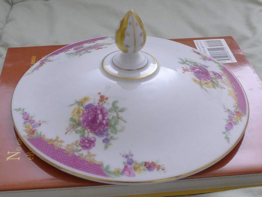 Queen's Rose (No Inner Gold Band) Lid for Round Vegetable by Rosenthal - Continental-1