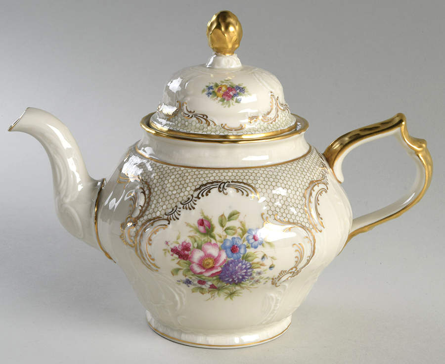R112 Teapot & Lid by Rosenthal - Continental-1