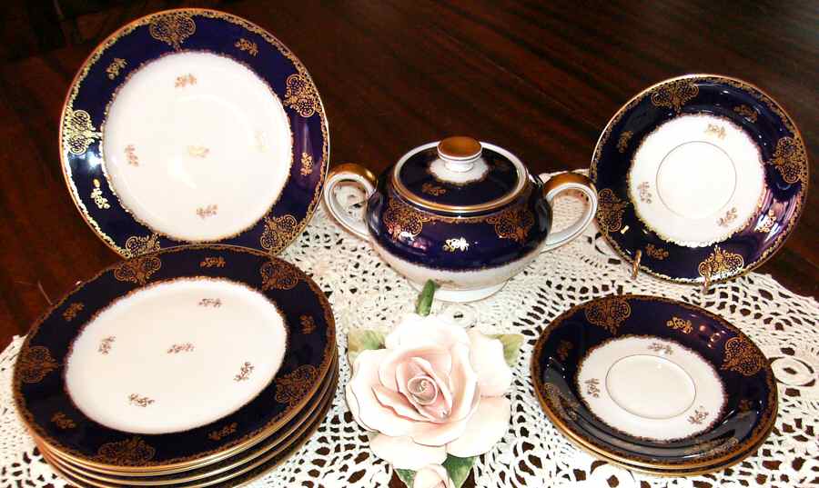 R127 Sugar Bowl & Lid by Rosenthal - Continental-1