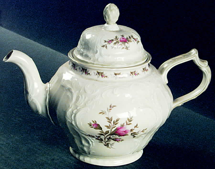 3581-112 Teapot & Lid by Rosenthal - Continental-1