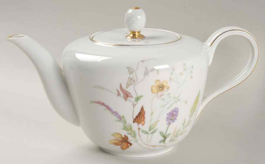 3656 (White) Teapot & Lid by Rosenthal - Continental-1