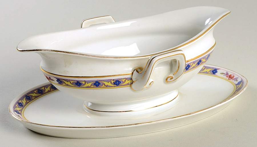 R315 Gravy Boat with Attached Underplate by Rosenthal - Continental-1