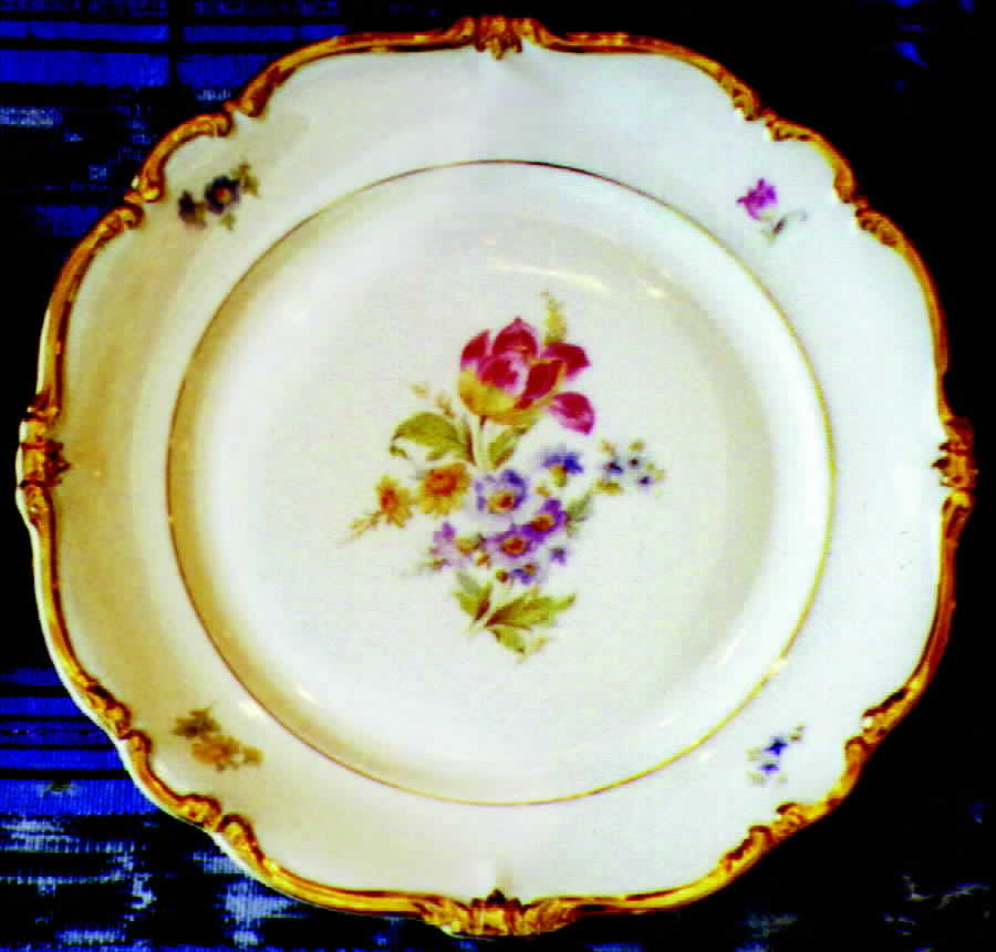 R403 Dinner Plate by Rosenthal - Continental-1