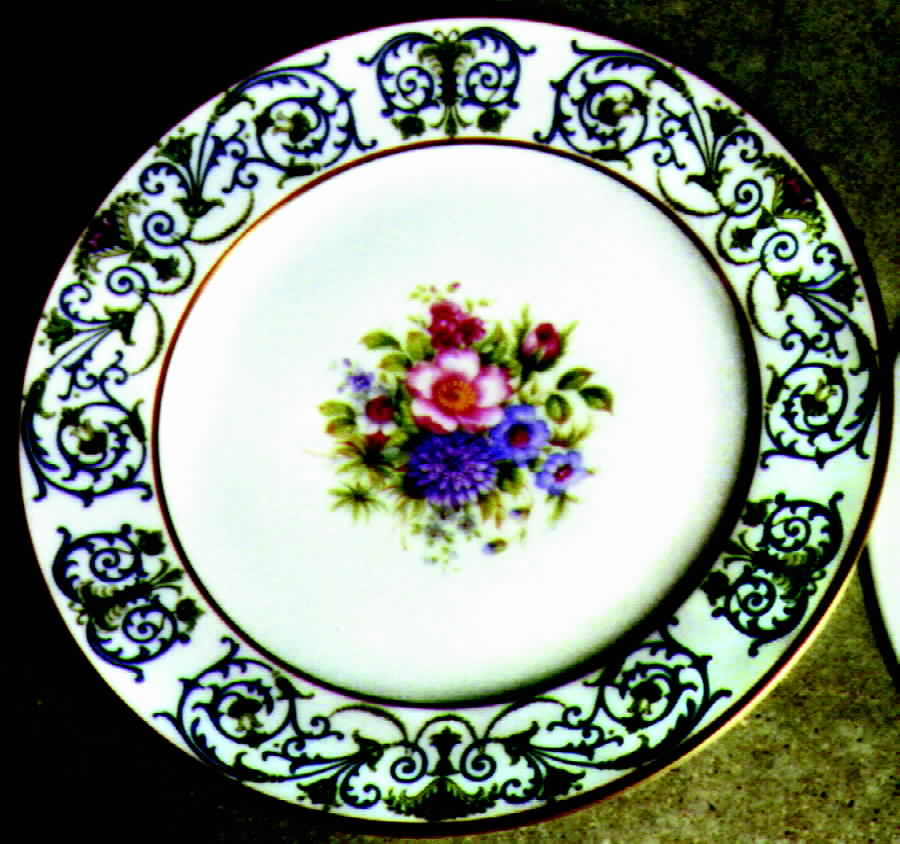 R423 Dinner Plate by Rosenthal - Continental-1