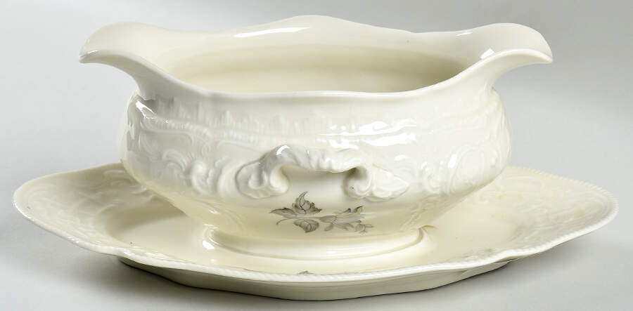 R451 Gravy Boat with Attached Underplate by Rosenthal - Continental-1