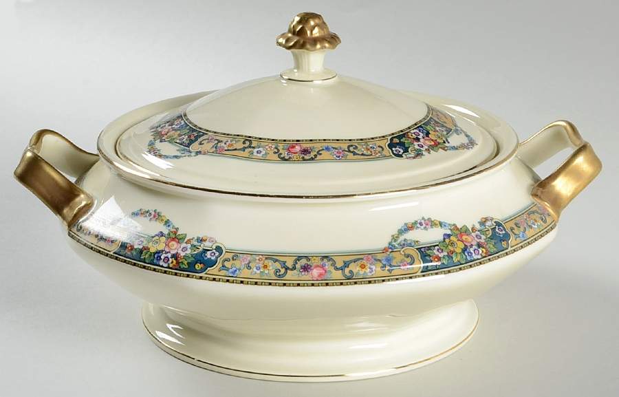 R48 Round Covered Vegetable by Rosenthal - Continental-1