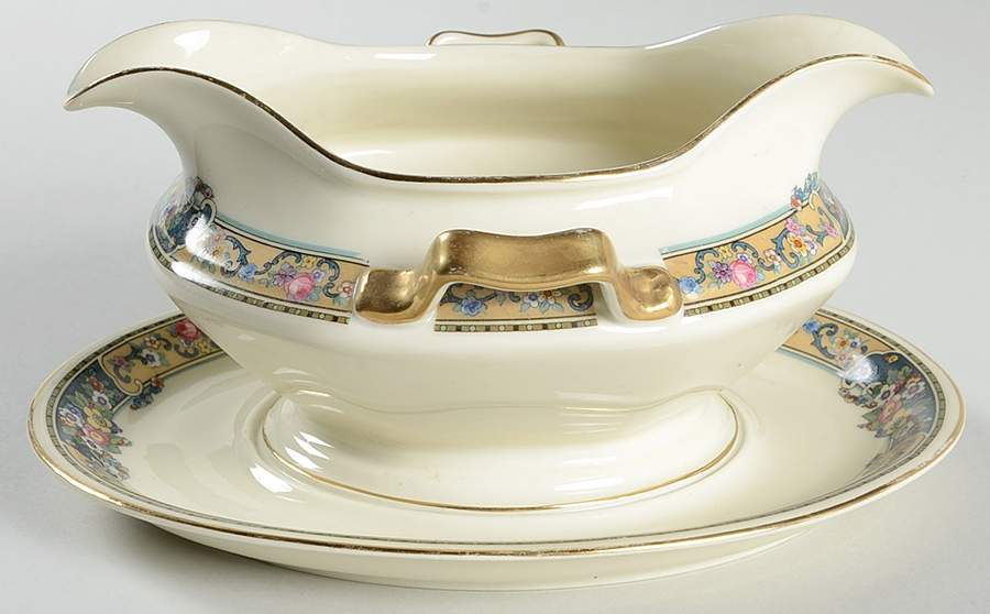R48 Gravy Boat with Attached Underplate by Rosenthal - Continental-1