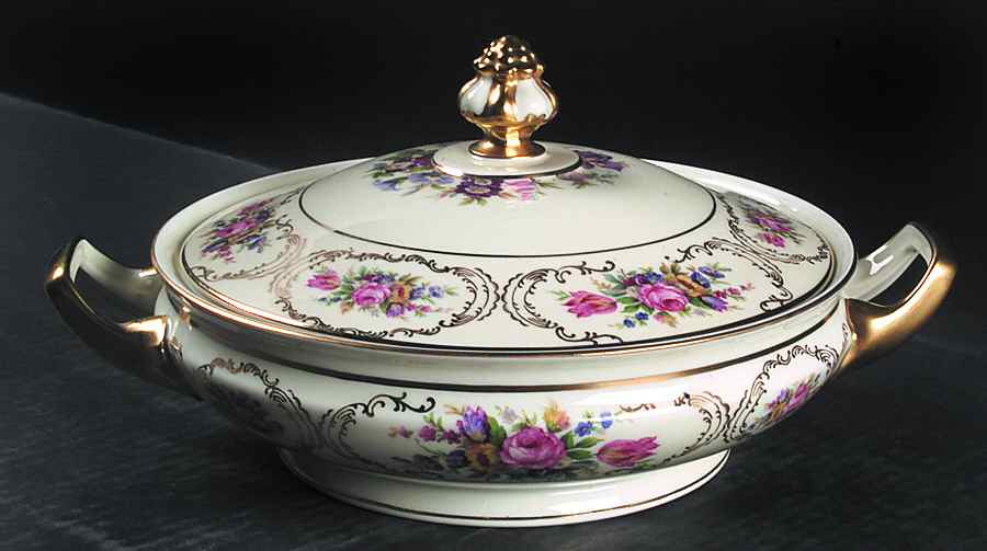 2924 Round Covered Vegetable by Rosenthal - Continental-1