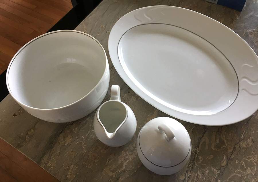 R527 15" Oval Serving Platter by Rosenthal - Continental-1
