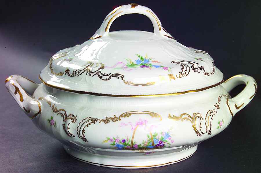 Rokoko Round Covered Vegetable by Rosenthal - Continental-1