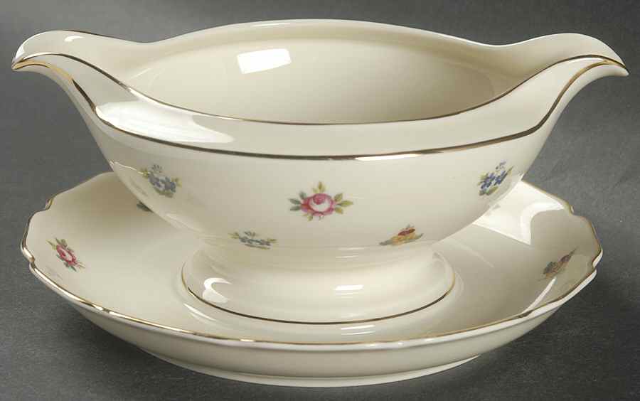 Rob Roy (Scalloped) Gravy Boat with Attached Underplate by Rosenthal - Continental-1
