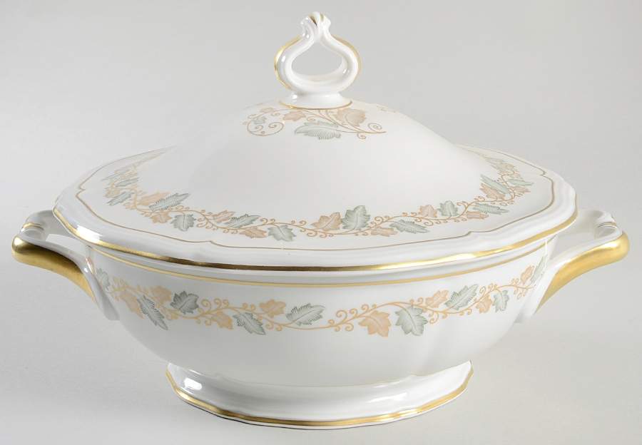 Roxanne (Scalloped) Round Covered Vegetable by Rosenthal - Continental-1