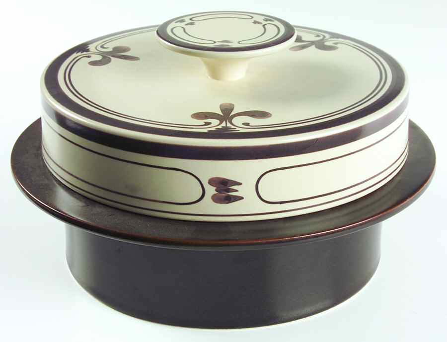 Siena Brown 2.75 Qt Round Covered Casserole by Rosenthal - Continental-1