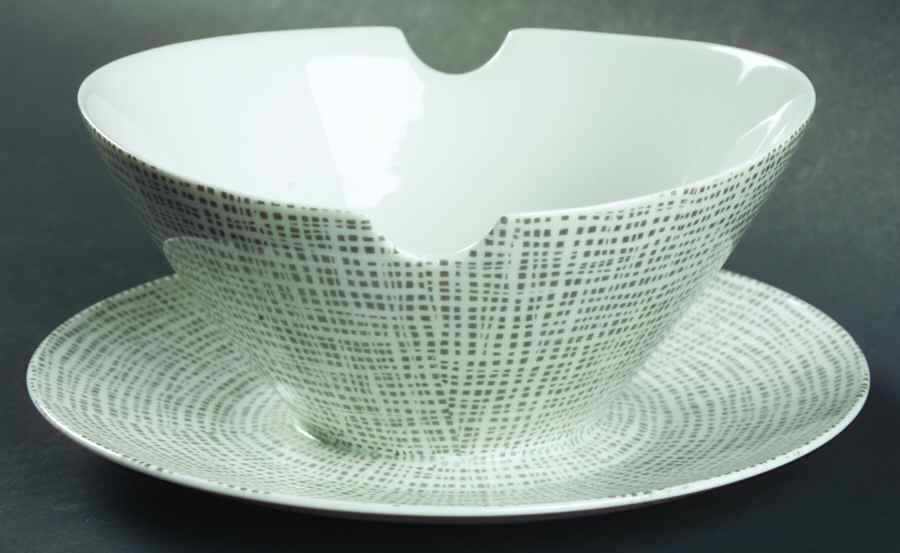 Silk Velvet Gravy Boat with Attached Underplate by Rosenthal - Continental-1