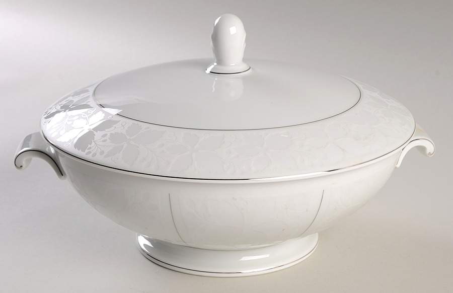 White Velvet (No Trim) Round Covered Vegetable by Rosenthal - Continental-1